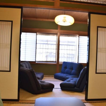 Cheaper For 6Th & 7Th Guest 市街地中心部 一棟貸しの宿 Guest House Don'S Home Takajama Kültér fotó