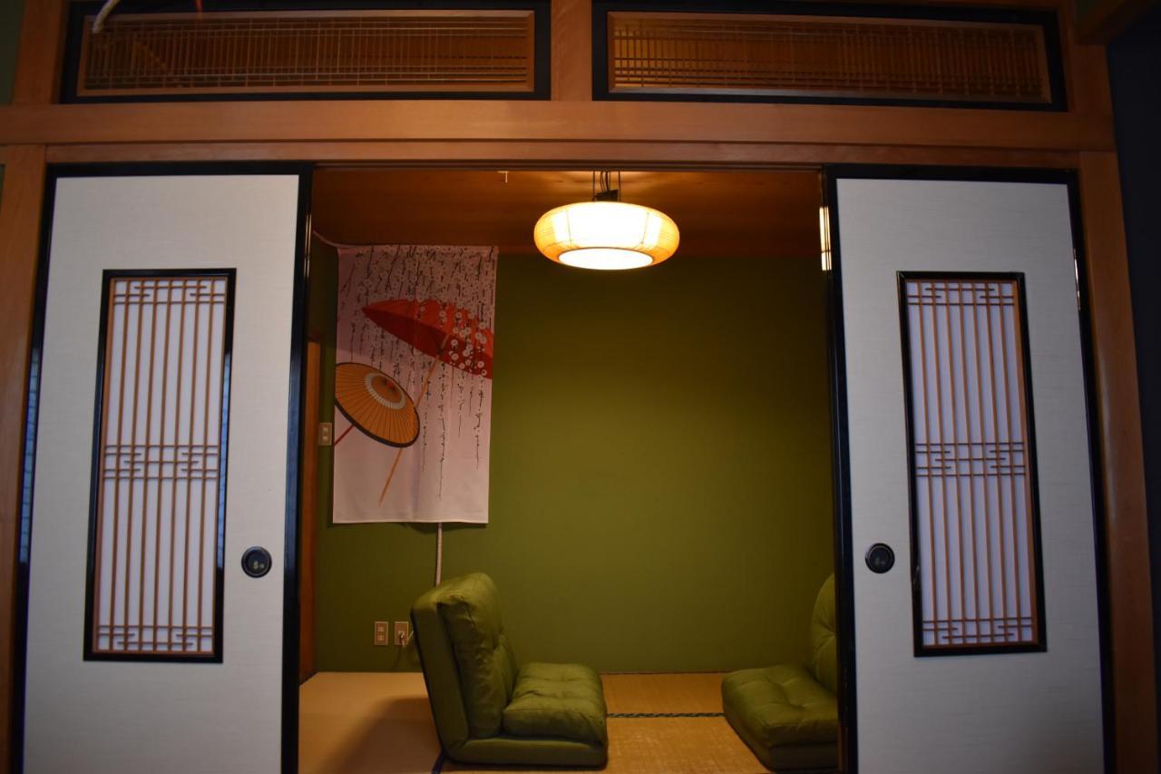 Cheaper For 6Th & 7Th Guest 市街地中心部 一棟貸しの宿 Guest House Don'S Home Takajama Kültér fotó